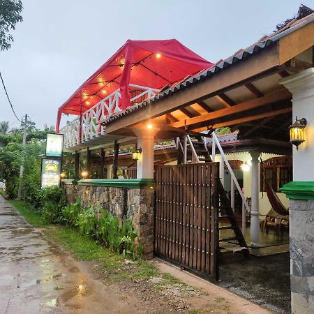 Shantha Surf Villa Велигама Экстерьер фото